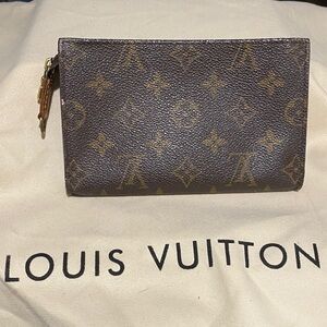 Louis Vuitton Monogram PM Bucket toiletries and cosmetics pouch
